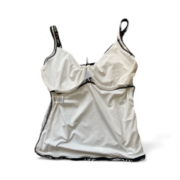 NWOT LANDS‎ END BLACK AND WHITE HAVANA FLORAL TAKINI TOP SIZE 16DD - Picture 3 of 5